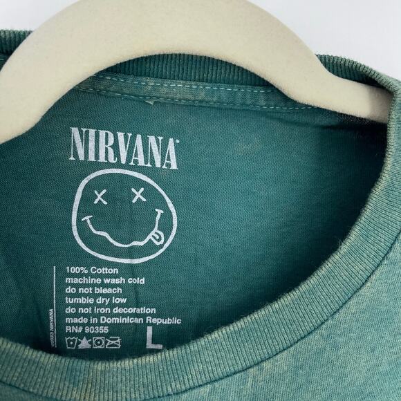 Officially Licensed Nirvana Smiley Face Tee Green Acid Wash Large - Picture 5 of 6